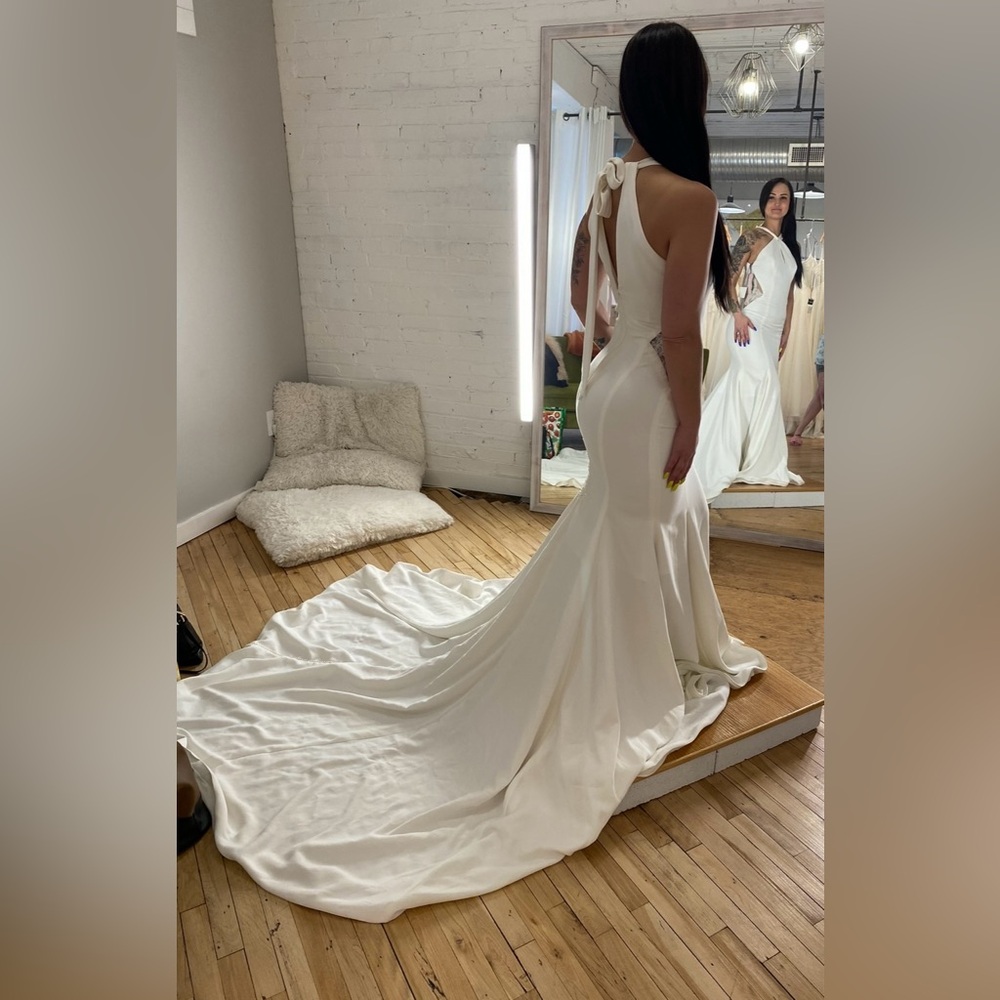 Kathryn Bass “Lucy” Wedding Dress - Picture 2 of 5